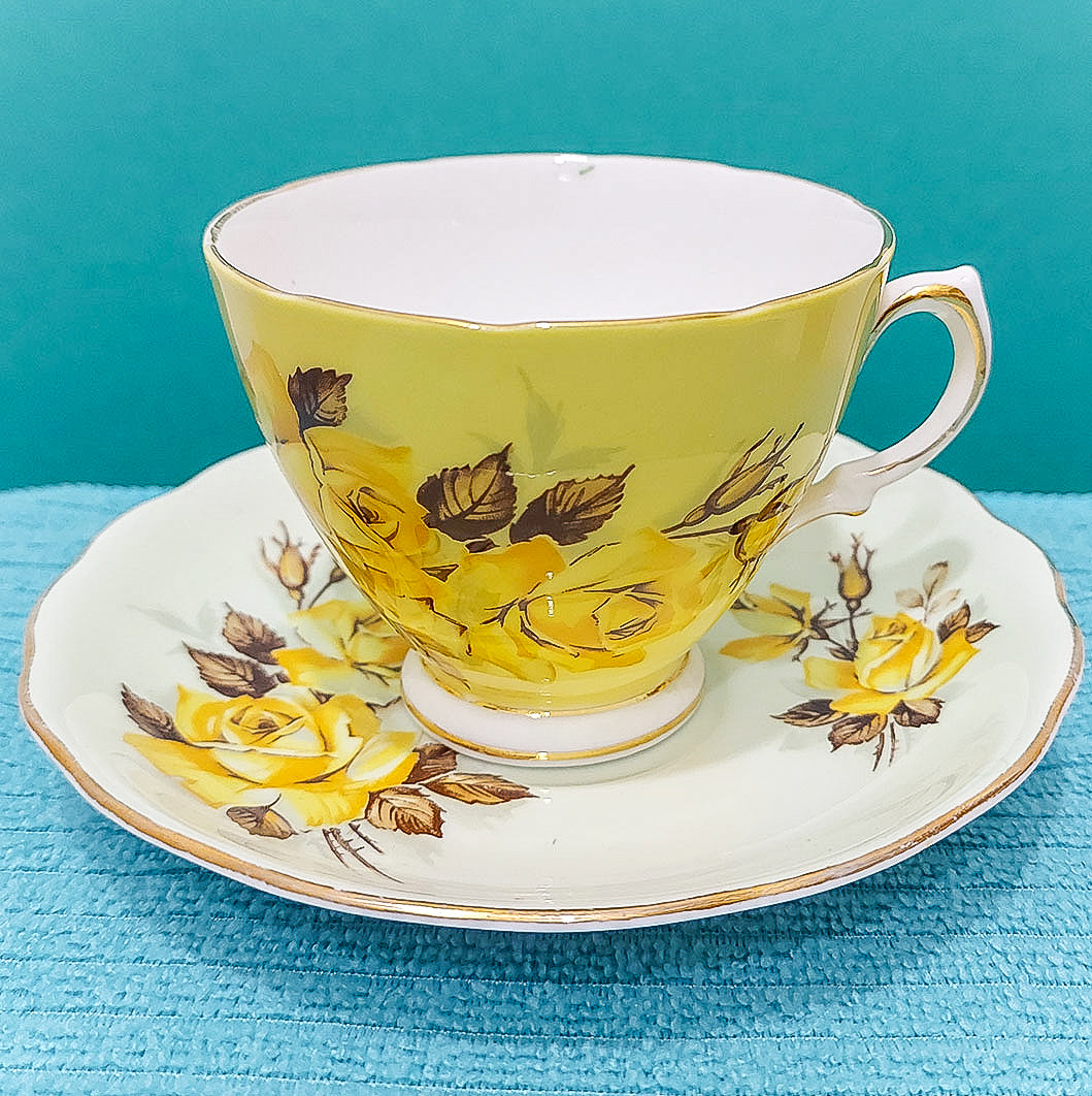 Vintage Teacup - Yellow Roses